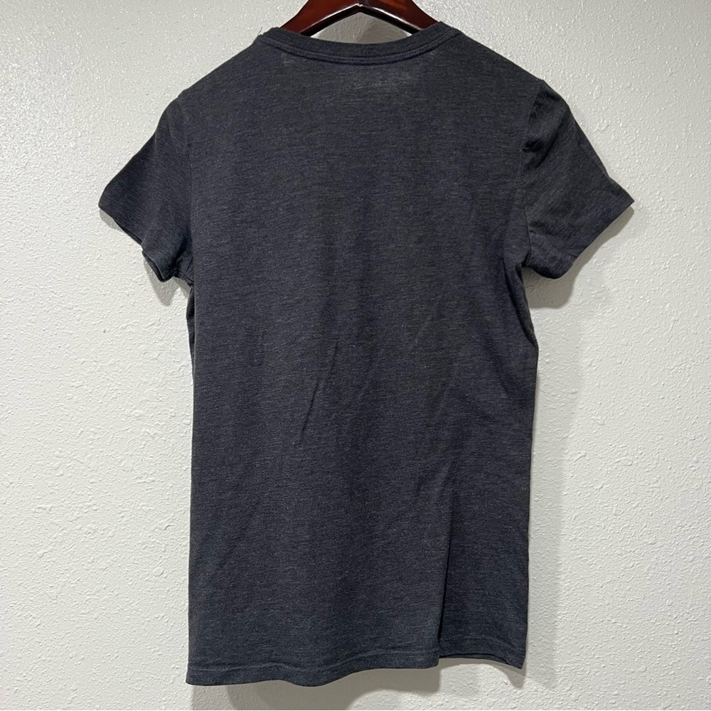 Aeropostale New York Graphic Black Shirt Women’s Size Large Classic Crew Top EUC - Picture 6 of 6